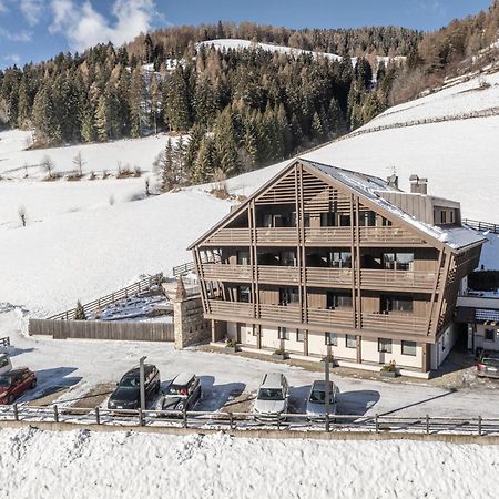 Hotel Rommisa Perca Exterior photo