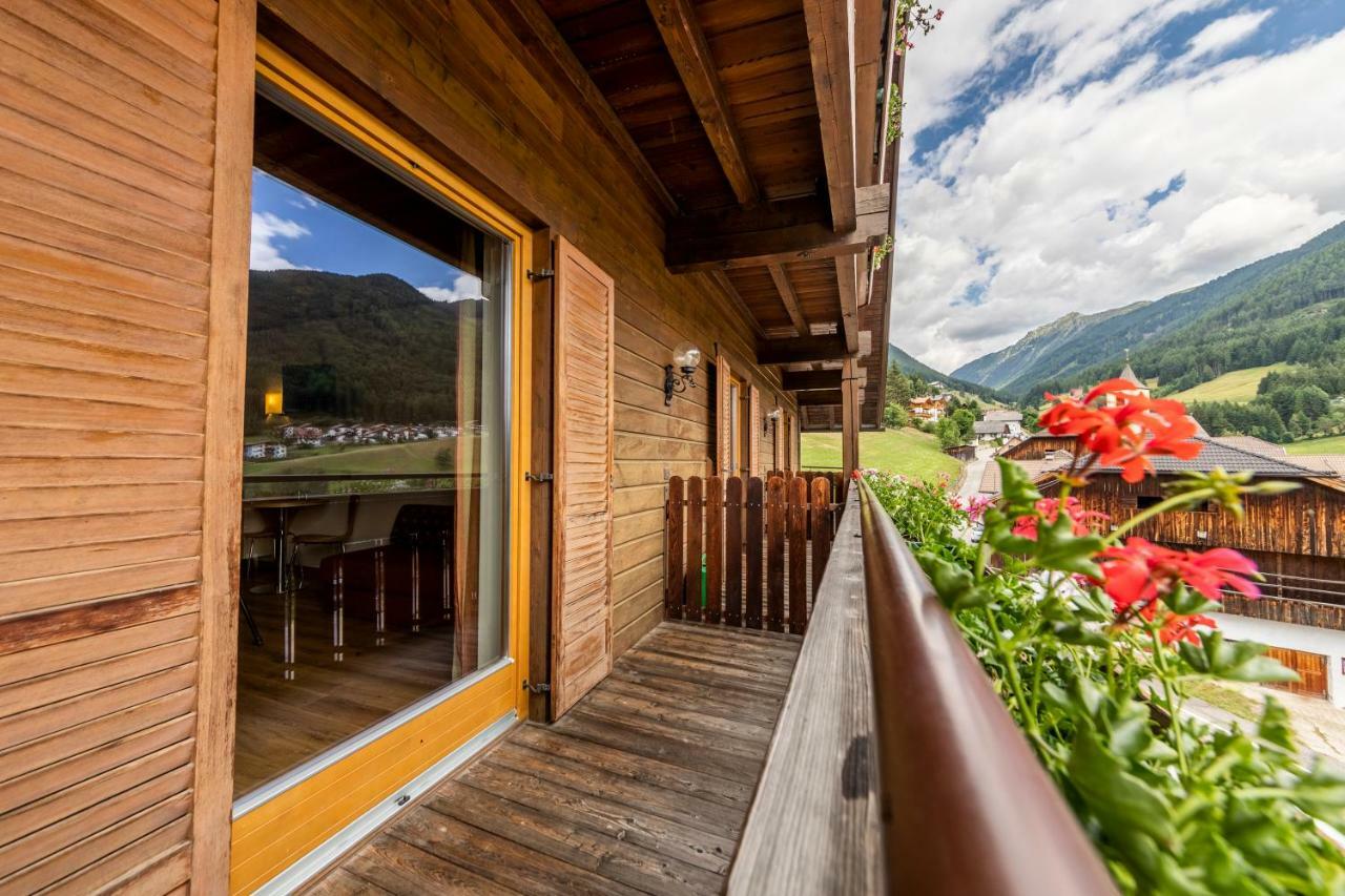 Hotel Rommisa Perca Exterior photo